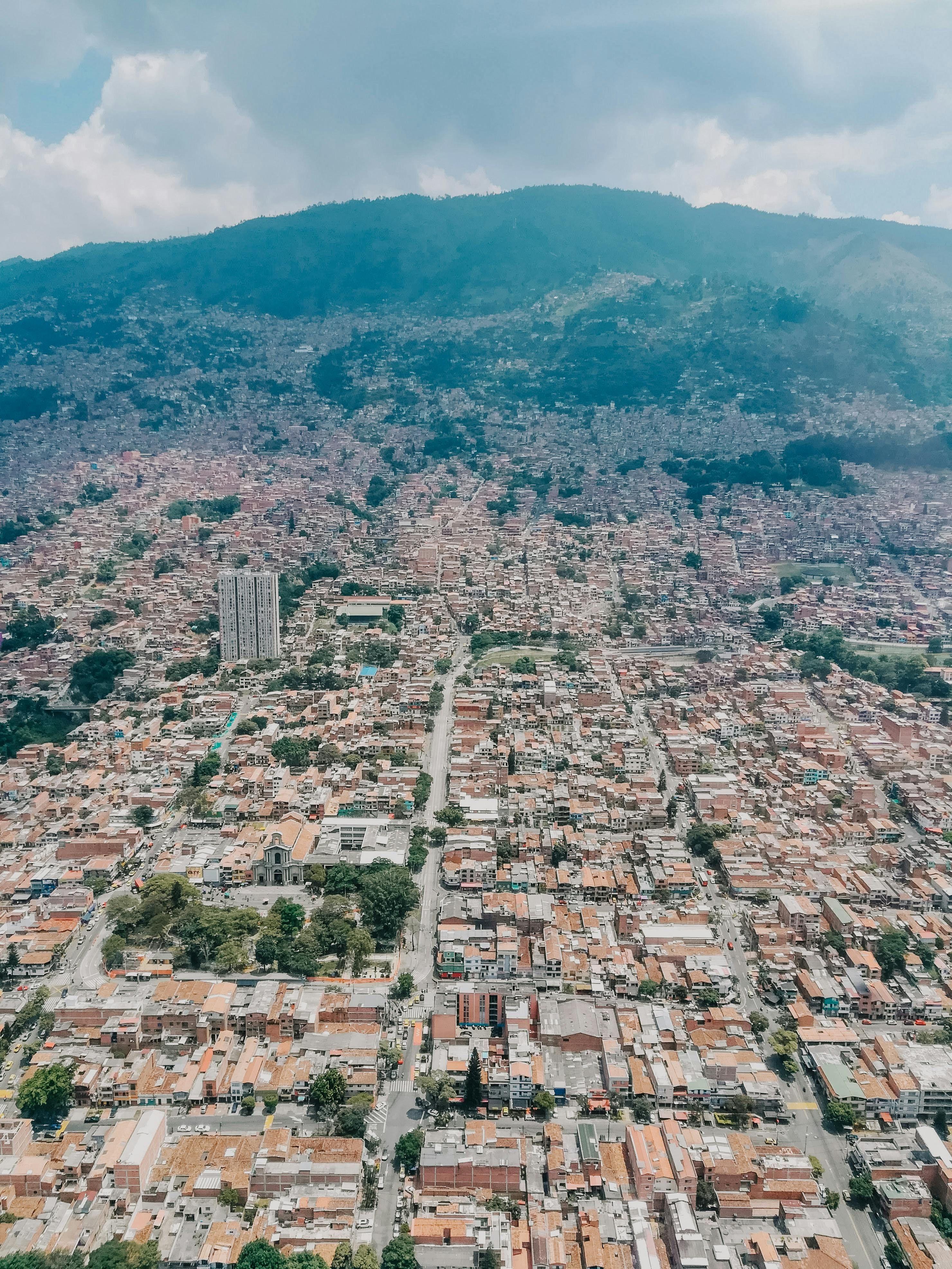 pexels-yaounde-hills-4241266.jpg